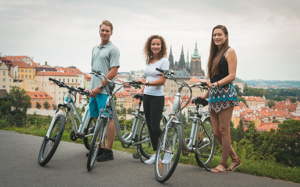 Prague: Bike or E-Bike City Tour With a Local Guide - Tour Features