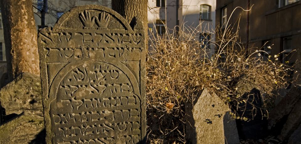 Prague Jewish Quarter Tour in French With Monuments Entrance - Customer Reviews and Ratings