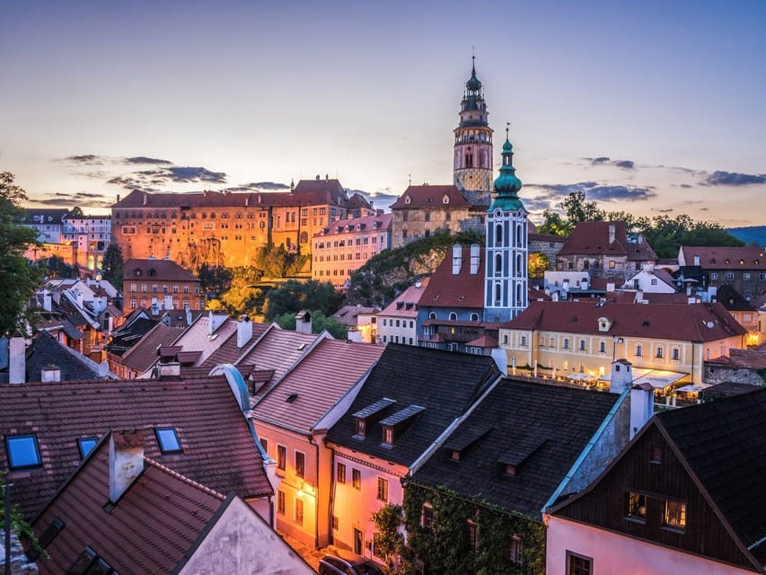 Prague: Transfer to Hallstatt via Fabulous Cesky Krumlov - Inclusions