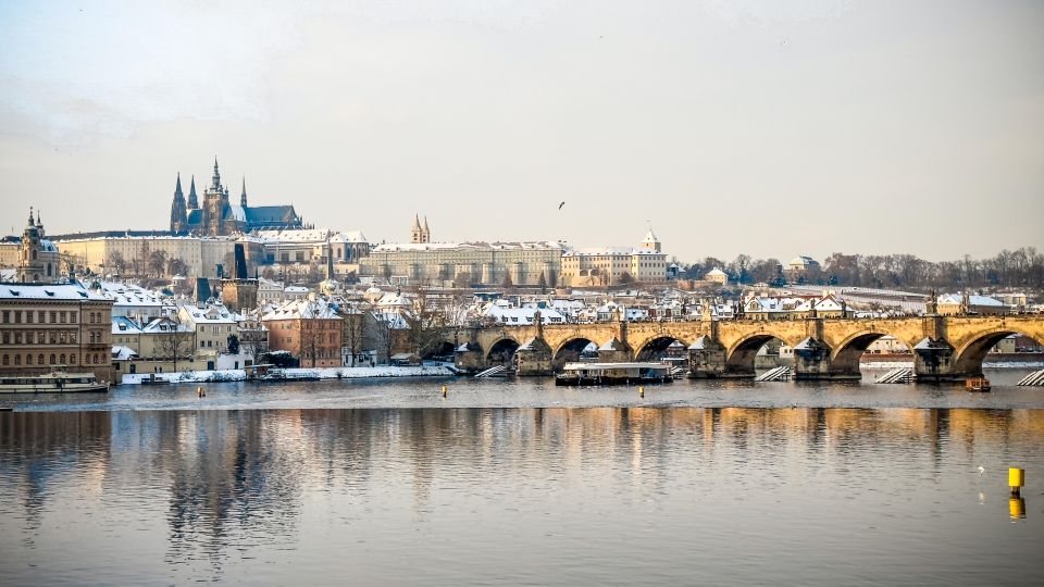 Prague: Vltava River Sightseeing Cruise - Meeting Point and Access