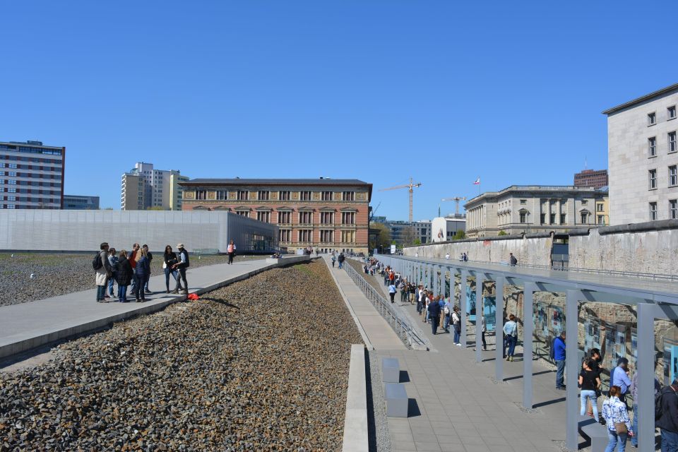 Private Behind the Berlin Wall and Cold War Berlin Tour - Expert Guide Insights