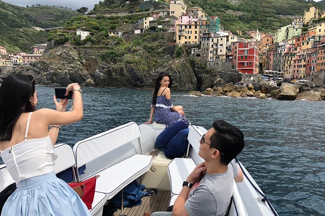 Private Boat Tour Along the Cinque Terre - Customer Reviews