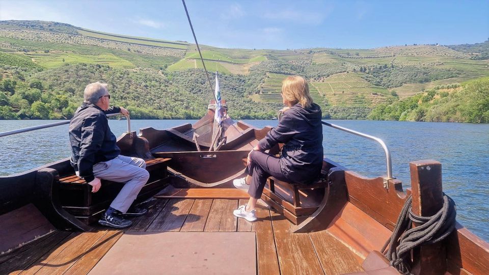 Private Douro Valley Tour:Visits,Tastings,Boat and Lunch 5* - Guided Winery Tours