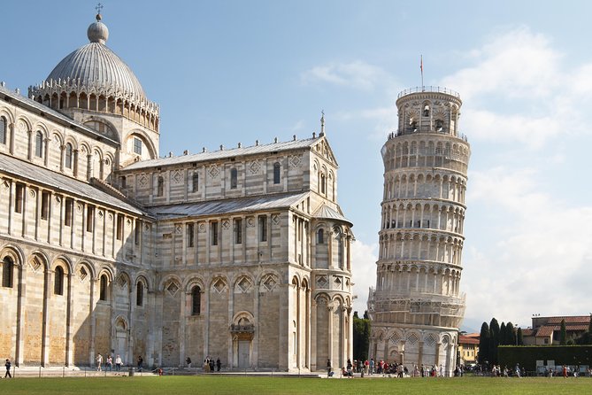 Private Excursion to Pisa and the Leaning Tower From Florence - Dress Code and Accessibility