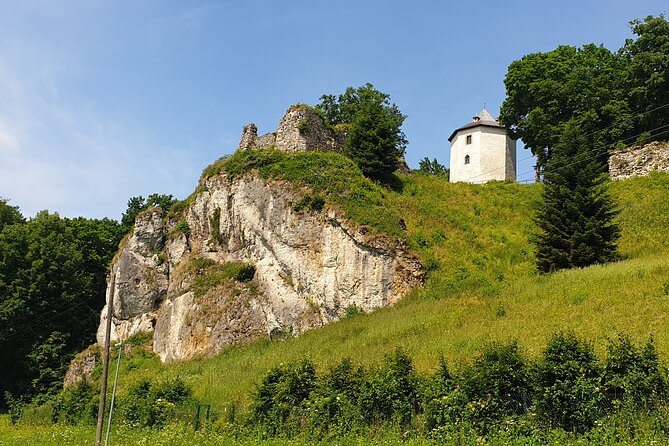 Private Ojców National Park and Ogrodzieniec Castle Tour From Krakow - Scenic Wonders