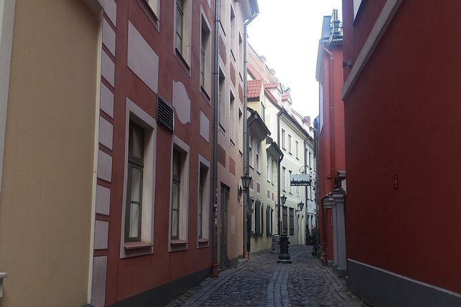 Private Riga Old Town Walking Tour - Pricing and Cancellation Policy