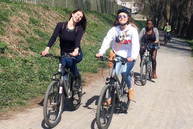 PRIVATE - River & Park Bike Tour to Troja Chateau (Small Groups) - Pickup and Drop-off