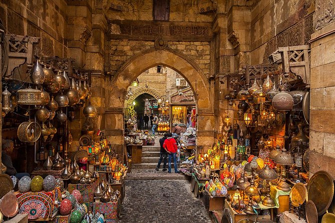 Private Tour: Alabaster Mosque, Sultan Hassan, Khan El-Khalili - Visiting the Sultan Hassan Mosque