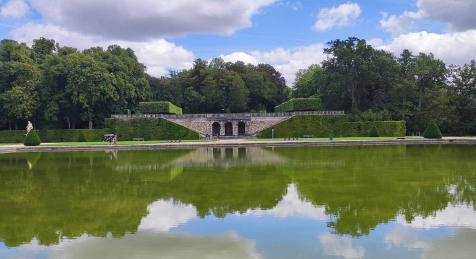 Private Tour: Castles of Vaux Le Vicomte & Fontainebleau - Inclusions