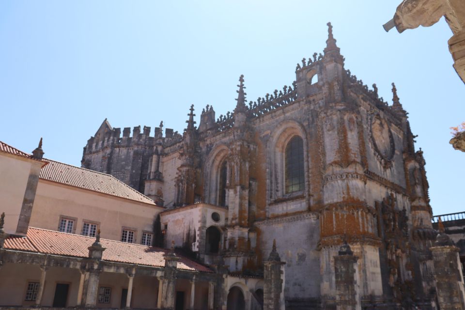 Private Tour Through Tomar, Fátima & Batalha Historic Sites - Fátima Highlights