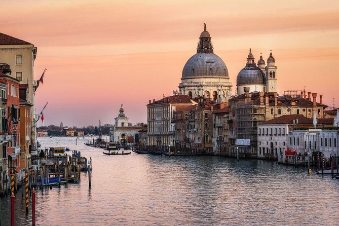 Private Tour: Venice Grand Canal Evening Boat Tour - Accessibility Considerations