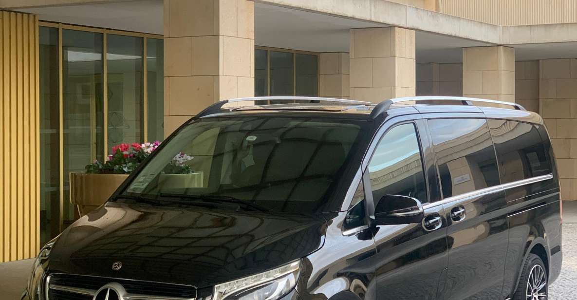 Private Transfer Lisbon Airport to Hotel in Lisbon - Tour Guide Availability