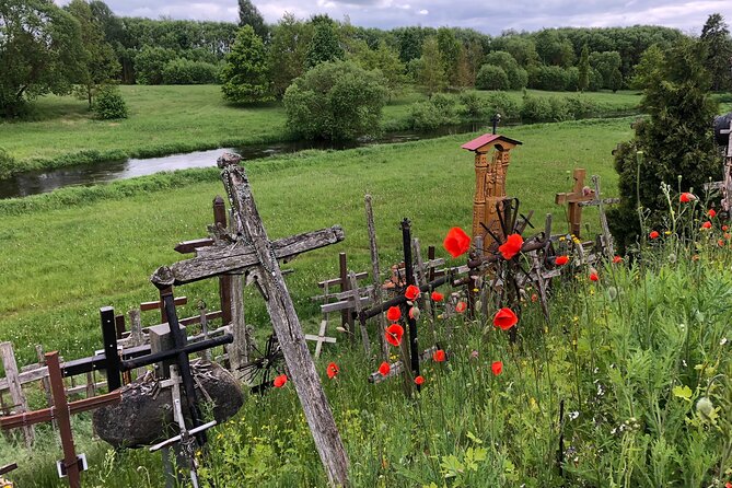 Private Transfer Riga - Hill of Crosses - Riga - Guided Tour Insights