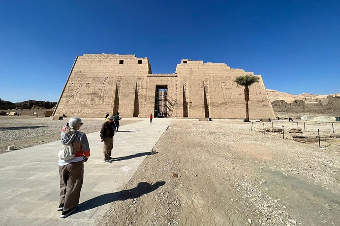 Private Trip to Luxor From Cairo by Flight Visiting the Tut Tomb - Meeting and Pickup