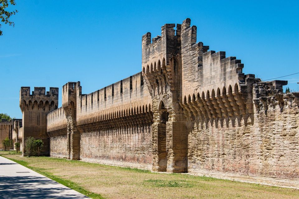 Private Walking Tour of Avignon - Crossing the Iconic St. Bénezet Bridge