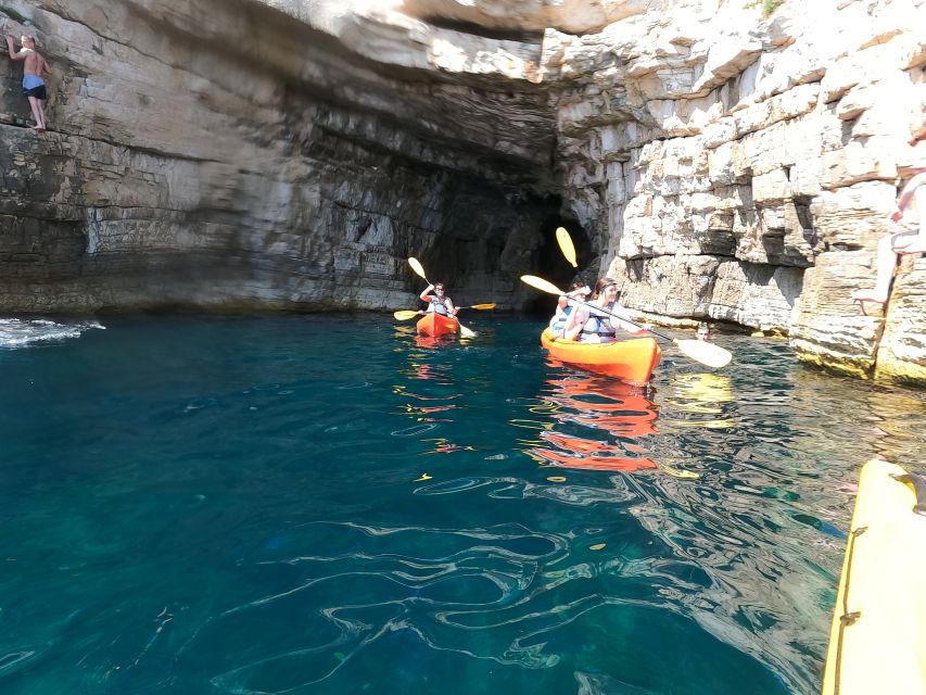 Pula: Sea Cave and Cliffs Guided Kayak Tour in Pula - Inclusions and Amenities