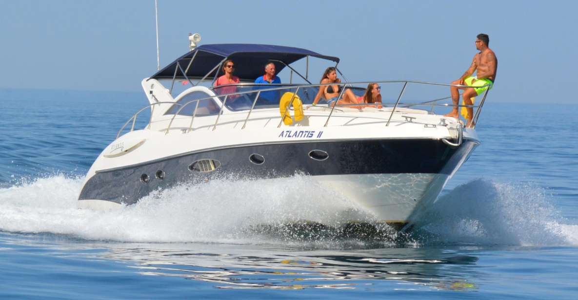 Quarteira: Atlantis Yacht Charter & Algarve Coast Tour - Musical Entertainment