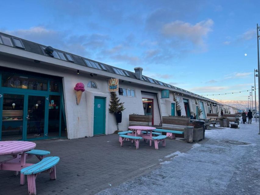 Reykjavik Food Tour in the Old Harbor - BiteSizedIceland.com - Tasting Local Microbrews