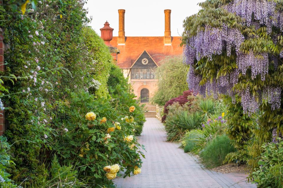 RHS Wisley and Hampton Court Palace Private Tour - State Rooms and Great Hall