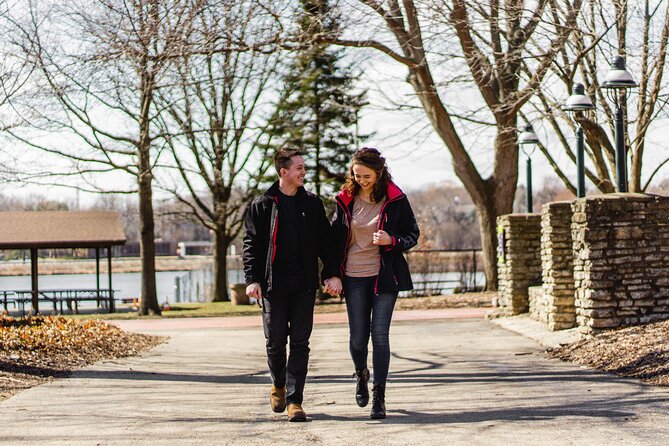 Romantic Walking Tour For Couples in Montreal - Guided Walking Experience