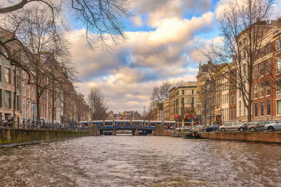 Rotterdam: First Discovery Walk and Reading Walking Tour - Important Information