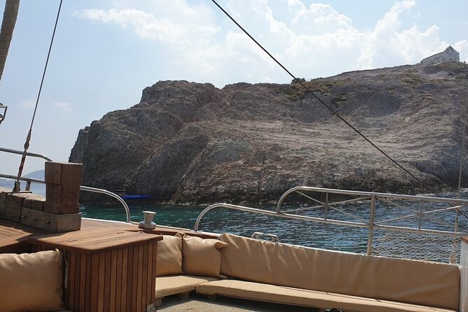 Round of Antiparos & Despotiko With Traditional Boat - Tour Duration and Schedule