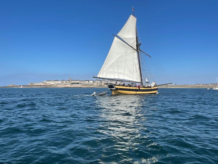 Saint-Malo: Boat Trip With Guide and Local Tasting - Local Tasting During Trip