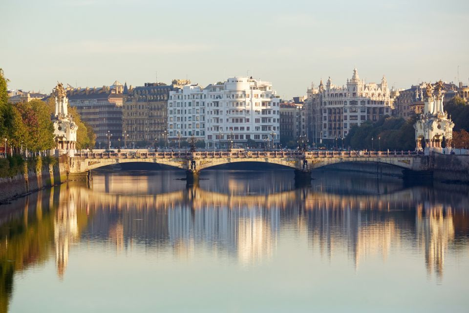 San Sebastián: Private Walking Historic & Cultural Tour - Inclusions