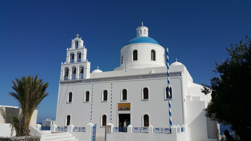 Santorini: Private Guided Tour With Wine Tasting - Inclusions and Exclusions