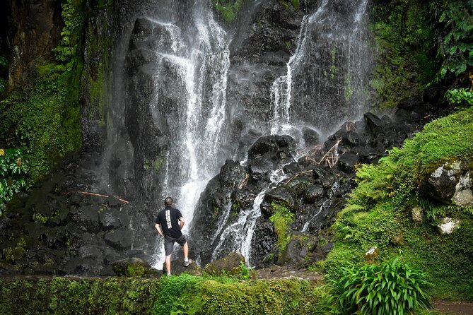 São Miguel, Azores - Private Tour 9 Hours in 4 Seats Car Exclusively for You - Transportation and Insurance Included