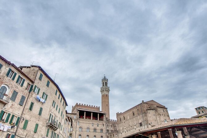 Savor Siena Food and Wine Tour - Taste Pecorino and Focaccia