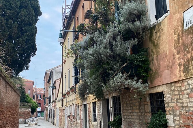 Secret Venice - Unexplored Neighborhoods Tour