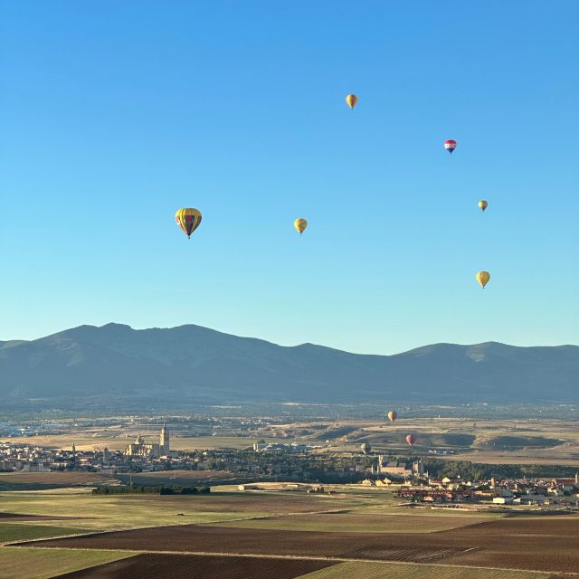 Segovia: Hot-Air Balloon Ride With Cava Toast & Picnic - What to Expect