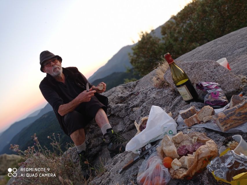 Serra-Di-Scopamène: Private Sunset Hike With Snacks and Wine - Meeting Point