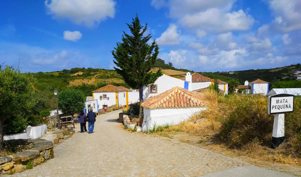 Sintra and the Amazing Dream Villages Tour - Inclusions and Amenities