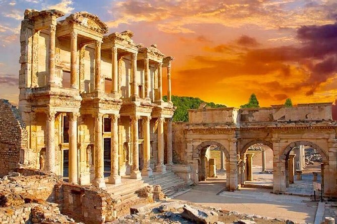 Skip the Line: Ephesus Tour For Cruise Guest - Visiting the Temple of Hadrian