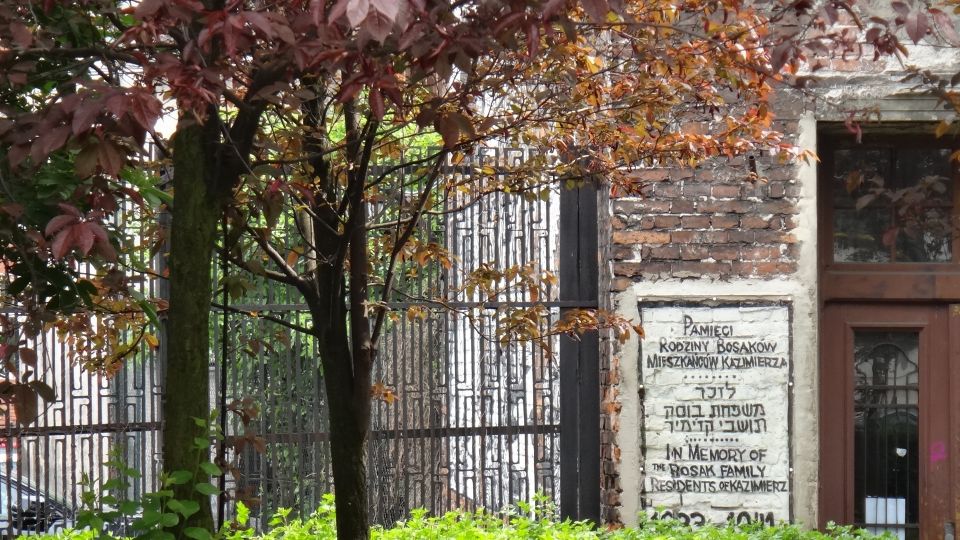 Skip-the-line Galicia Jewish Museum Private Tour in Krakow - Kazimierz District Exploration