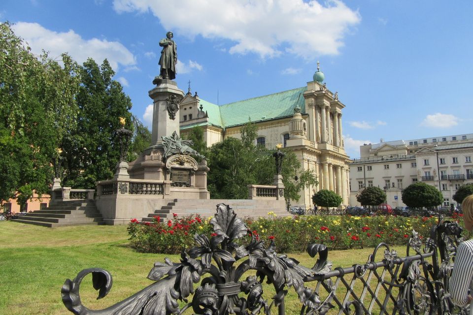 Skip-the-Line Warsaw Royal Castle Private Guided Tour - Meeting Point and Important Information