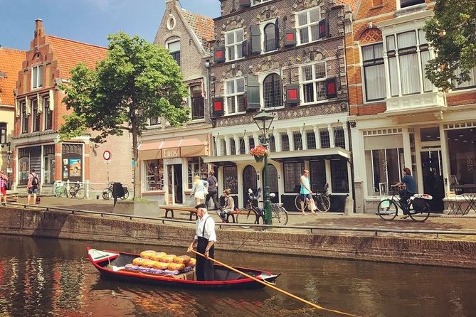 Small Group Alkmaar City Walking Tour *English* - Cancellation Policy