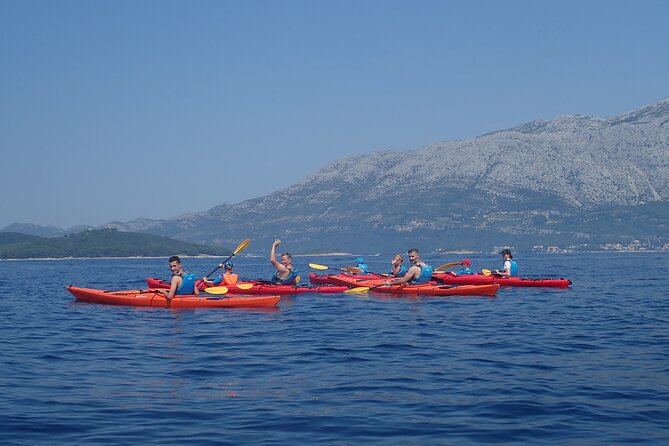 Small-Group Lumbarda Sunset and Evening Kayaking Experience - Picnic Meal and Drinks