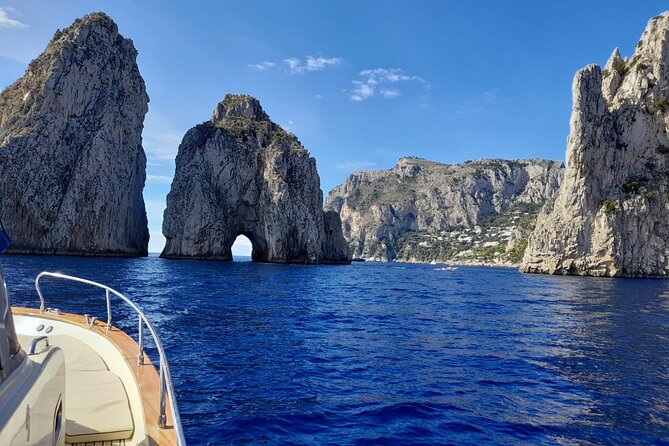 Small Group Tour From Salerno to Capri by Boat - Minimum Group Size Requirement