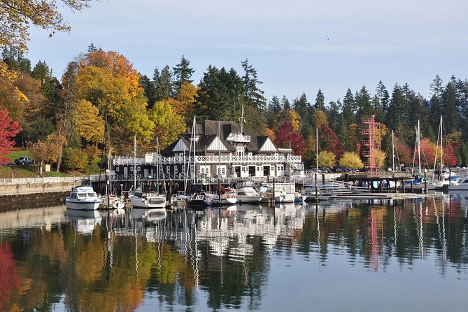 Small Group Tour: Vancouver Sightseeing and Capilano Suspension Bridge - Group Size and Walking