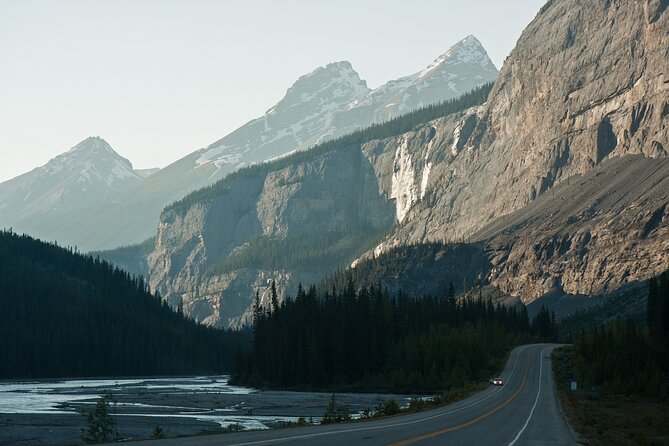 Smartphone Audio Driving Tour Between Banff and Calgary - Wildlife and Geographical Highlights