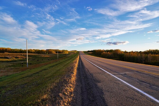 Smartphone Driving Tour Between Moose Jaw, Regina and Manitoba - Attractions in Moose Jaw