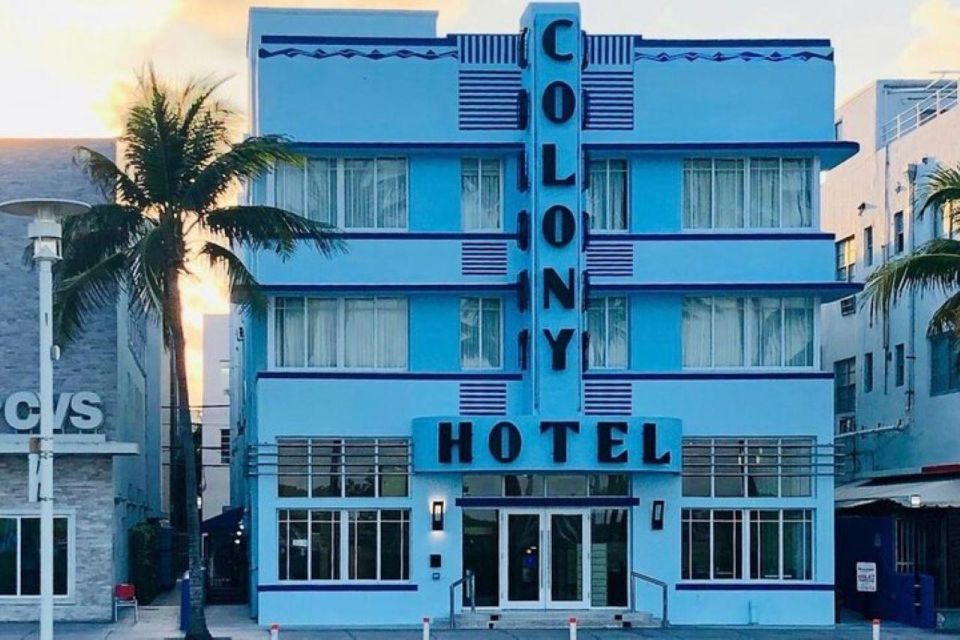 South Beach Miami Beach: Cocktails and Bites Tour - Expert Guidance and Education