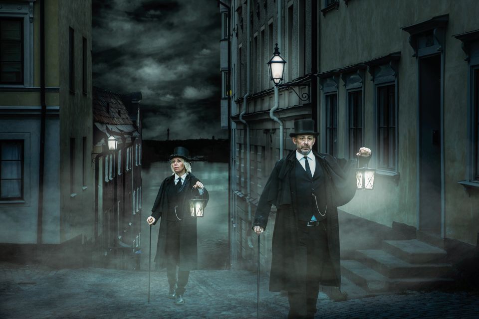 Stockholm: 1.5-Hour Ghost Walk and Historical Tour - Bringing History to Life