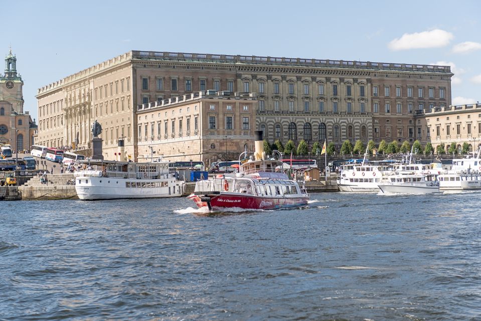 Stockholm: City Center Cruise With Audio Guide - Meeting Point and Check-in