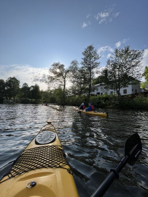 Stockholm: Sunset Kayak Tour in the City + Swedish Fika - Kayaking the Waterways