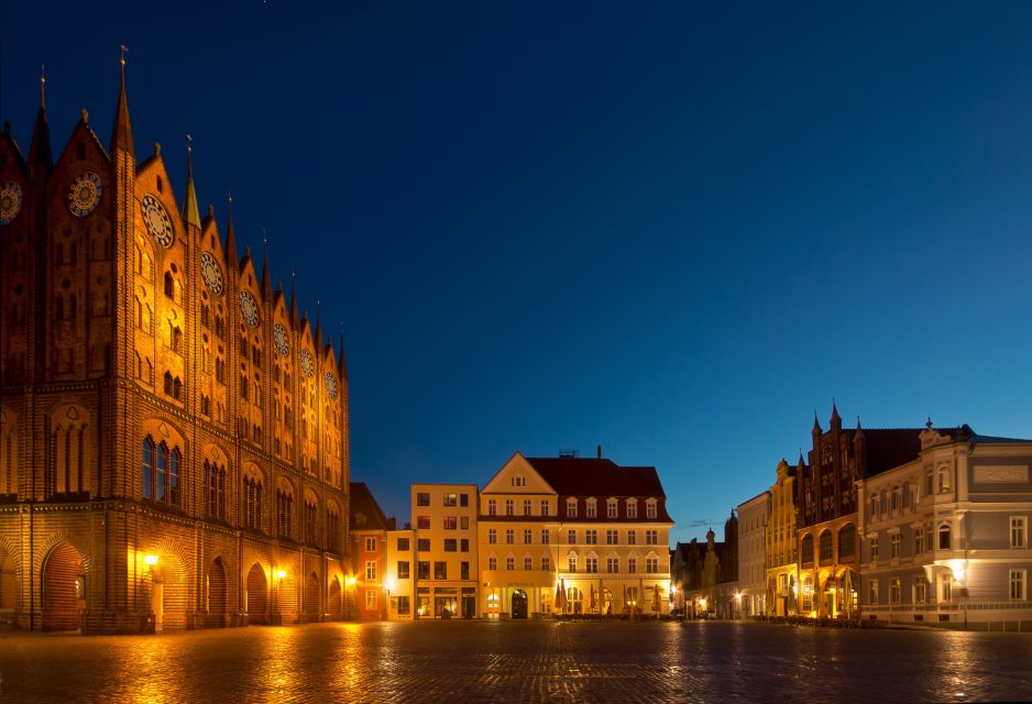 Stralsund: Old Town Evening Tour With a Night Watchman - Guided Walking Tour of Old Town