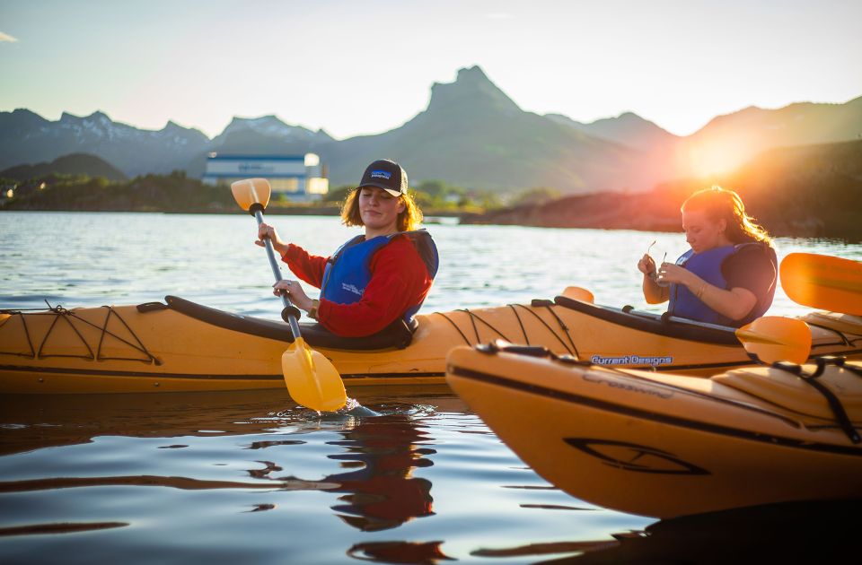 Svolvær: Evening Kayaking Adventure - Kayaking Equipment and Instructions